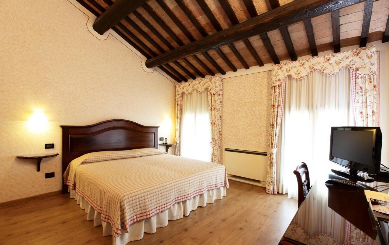 Agriturismo Delizia D'Este Francolino Bagian luar foto