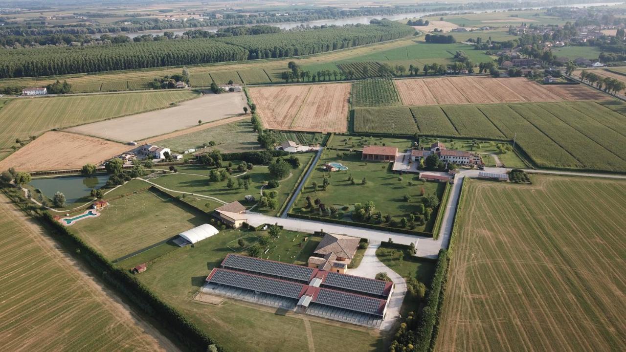 Agriturismo Delizia D'Este Francolino Bagian luar foto