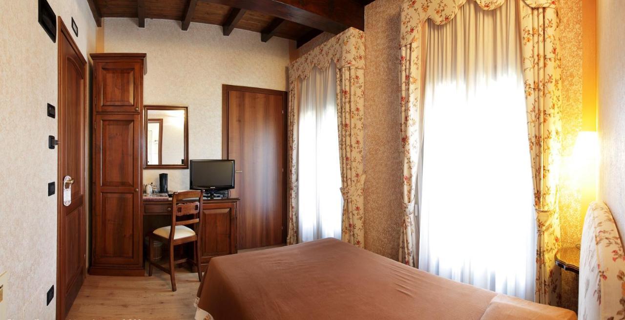 Agriturismo Delizia D'Este Francolino Bagian luar foto