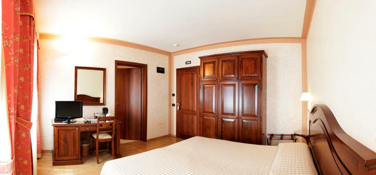 Agriturismo Delizia D'Este Francolino Bagian luar foto